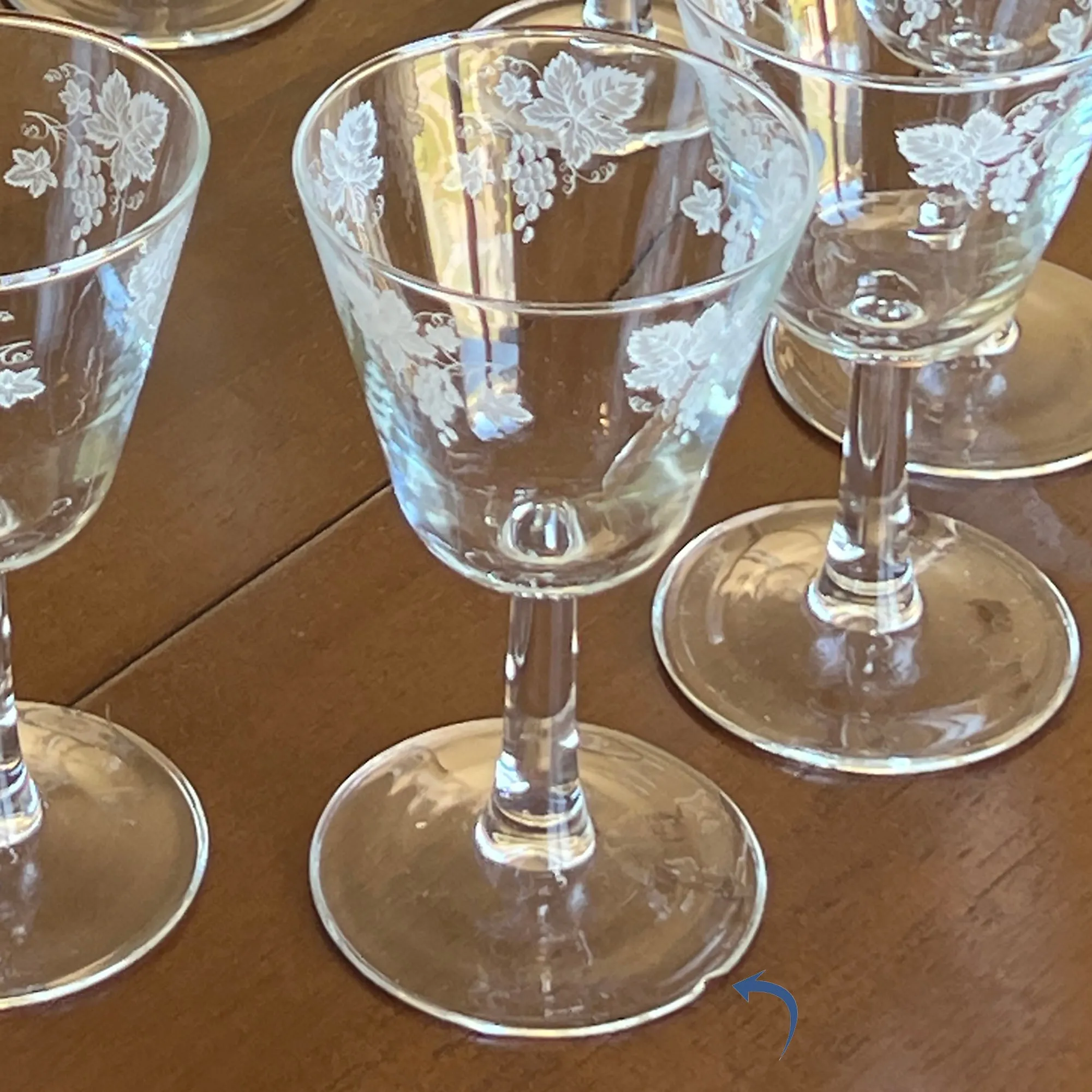 1940s JAVIT Etched Crystal Wine Goblets - 5.25" - Set of 8 - RARE FIND